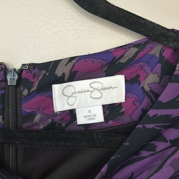 Jessica Simpson Bodycon Dress, Size 4. - Picture 5 of 9